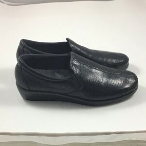 SAS Dream Black Snake Shoes Size 10 Medium Worn Once